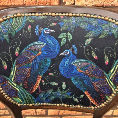 Krzesło tapicerowane – pawie