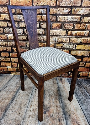 Krzesło tapicerowane w pepitkę, krzesło z czasów PRL