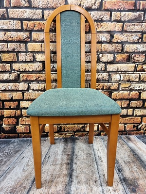 Krzesła tapicerowane, krzesło PAGED, Fabryka Mebli Giętych w Jasienicy