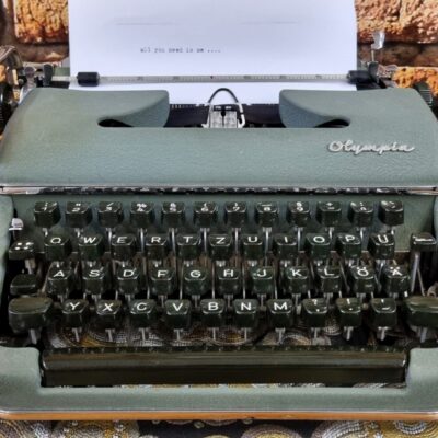 Maszyna do pisania OLYMPIA SM3, Niemcy lata 50, maszyna do pisania vintage